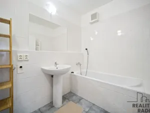 Pronájem bytu 2+kk, Pardubice, nábřeží Závodu míru, 62 m2