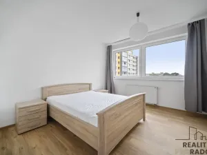 Pronájem bytu 2+kk, Pardubice, nábřeží Závodu míru, 62 m2