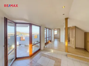 Prodej atypického bytu, Praha - Smíchov, Na Březince, 135 m2