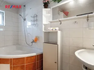 Prodej rodinného domu, Kamenné Žehrovice, Karlovarská třída, 120 m2