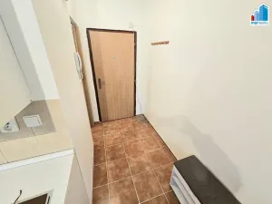Pronájem bytu 1+kk, Plzeň - Doubravka, Na Dlouhých, 25 m2