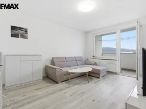 Prodej bytu 3+1, Sokolov, Švabinského, 75 m2