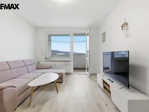 Prodej bytu 3+1, Sokolov, Švabinského, 75 m2