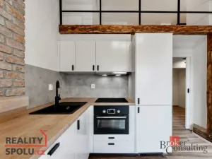 Pronájem bytu 2+kk, Pardubice - Zelené Předměstí, Svobody, 48 m2