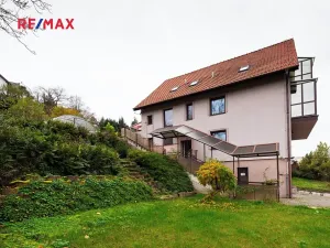 Prodej vily, Měchenice, Hlavní, 330 m2