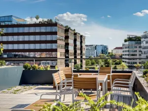 Pronájem kanceláře, Praha - Michle, Jemnická, 435 m2