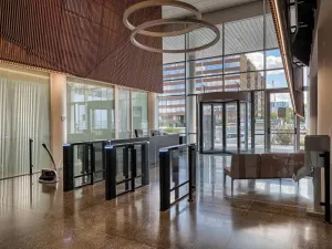 Pronájem kanceláře, Praha - Michle, Jemnická, 435 m2