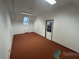 Pronájem kanceláře, České Budějovice - České Budějovice 2, Husova tř., 139 m2