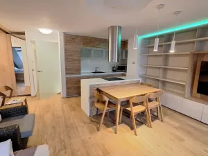 Prodej činžovního domu, Teplice, Laubeho náměstí, 425 m2