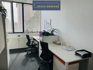 Pronájem kanceláře, Praha - Michle, Jihlavská, 1978 m2