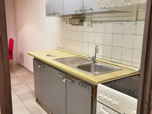 Pronájem bytu 3+1, Praha, Proutěná, 72 m2