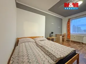 Pronájem bytu 1+1, Trutnov - Střední Předměstí, Papírenská, 34 m2