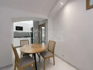 Pronájem bytu 2+kk, Praha - Karlín, Sokolovská, 48 m2