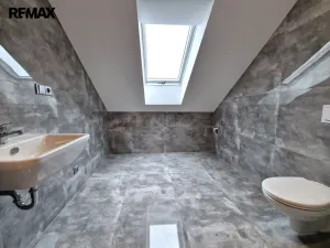 Prodej bytu 2+1, Lochovice, 64 m2