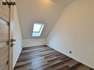 Prodej bytu 2+1, Lochovice, 64 m2