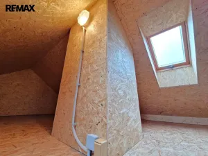 Prodej bytu 2+1, Lochovice, 64 m2