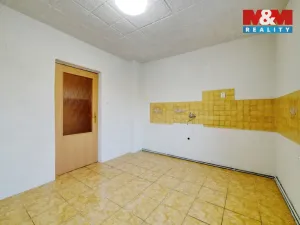 Prodej bytu 2+1, Planá - Svahy, 67 m2