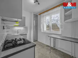 Prodej bytu 2+1, Hostinné, Sídliště, 52 m2