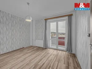 Prodej bytu 2+1, Hostinné, Sídliště, 52 m2