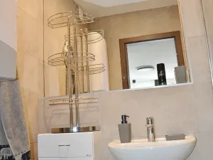 Pronájem bytu 1+kk, Praha - Háje, Tatarkova, 25 m2