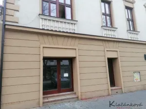Pronájem kanceláře, Napajedla, Masarykovo náměstí, 66 m2