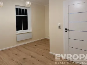 Prodej bytu 2+kk, Děčín - Děčín XIX-Čechy, Sněžnická, 34 m2