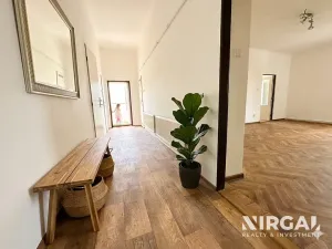 Pronájem bytu 1+1, Praha - Žižkov, U kněžské louky, 70 m2