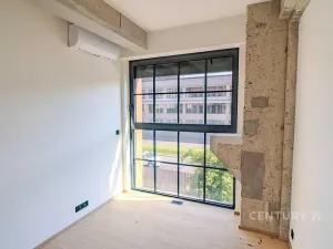 Prodej atypického bytu, Praha - Vysočany, Kolbenova, 144 m2