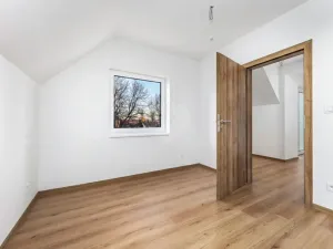 Prodej bytu 4+kk, Praha - Běchovice, Pplk. Nováčka, 138 m2