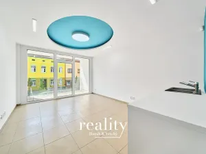 Pronájem kanceláře, Znojmo, Jarošova, 18 m2