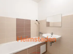 Pronájem bytu 2+1, Karviná - Nové Město, tř. Osvobození, 56 m2
