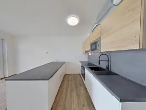 Pronájem bytu 2+kk, Jihlava, Heidenheimská, 54 m2
