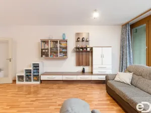Prodej bytu 3+kk, Praha, Břežánecká, 83 m2