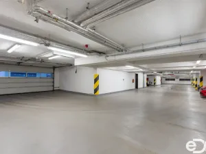 Prodej bytu 3+kk, Praha, Břežánecká, 83 m2