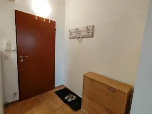 Pronájem bytu 1+kk, Kroměříž, Oskol, 28 m2