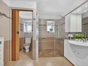 Prodej rodinného domu, Benešovice, 231 m2