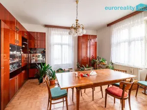 Prodej rodinného domu, Kraslice, Dukelská, 267 m2