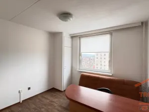 Pronájem bytu 1+1, Chrudim, Na Větrníku, 43 m2