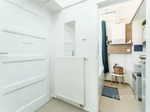 Pronájem bytu 2+kk, Praha, Biskupcova, 48 m2