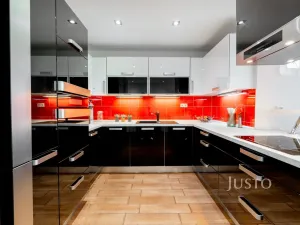 Prodej bytu 4+kk, Praha, Švejcarovo náměstí, 98 m2