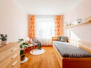 Prodej bytu 4+kk, Praha, Švejcarovo náměstí, 98 m2
