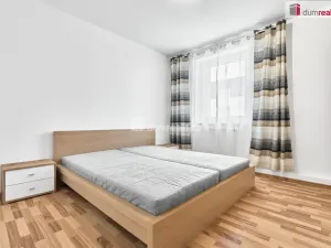 Prodej bytu 2+kk, Karlovy Vary - Bohatice, Dubová, 43 m2
