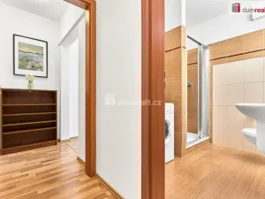 Prodej bytu 2+kk, Karlovy Vary - Bohatice, Dubová, 43 m2