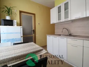 Pronájem bytu 3+1, Karlovy Vary, Dělnická, 76 m2