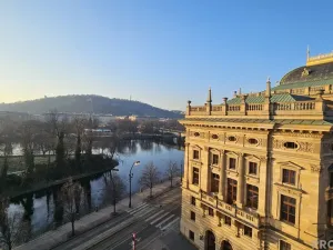 Pronájem bytu 2+kk, Praha, Masarykovo nábřeží, 51 m2