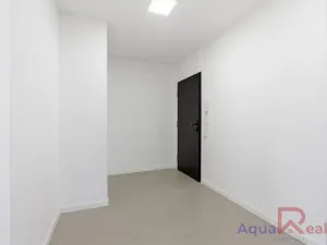 Prodej bytu 3+1, Karlovy Vary, Vítězná, 74 m2