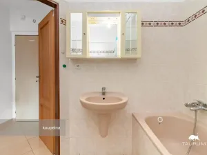 Prodej bytu 2+1, Tlučná, Na Čampuli, 65 m2