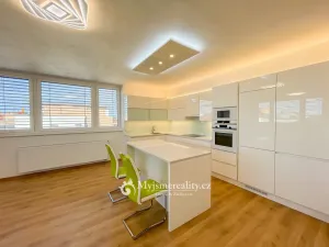 Pronájem bytu 3+kk, Znojmo, Kosmákova, 115 m2