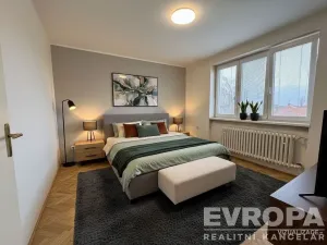 Prodej bytu 3+1, Plzeň - Jižní Předměstí, Brožíkova, 85 m2