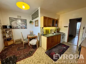 Prodej bytu 3+1, Plzeň - Jižní Předměstí, Brožíkova, 85 m2